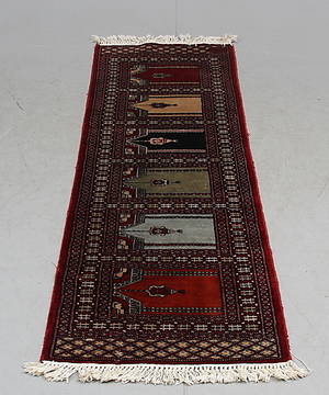 MATTA, orientaliskt, signerad, 61 x 200 cm.