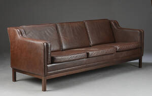 Mogens Hansen. Tre-pers. sofa, læder 