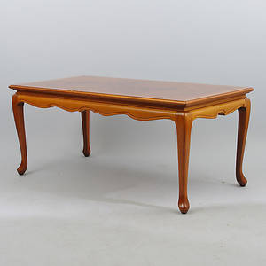 SOFFBORD, mahogny, rokokostil, sent 1900-tal.