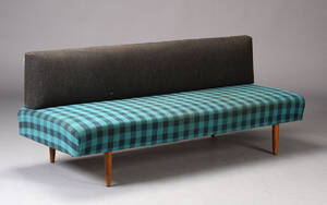 Dansk møbelproducent. Daybed  briks, 1960erne Denne vare er sat til omsalg under nyt varenummer 4347074