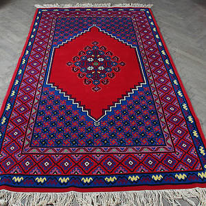 ORIENTMATTA, 260 x 152 cm.