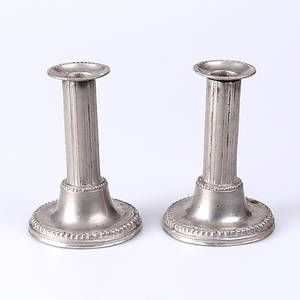 LJUSSTAKAR, ett par, tenn, Nikolas Justelius, Eksjö, 1789.