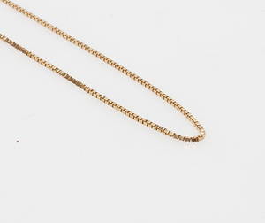 HALSSKEDJA, 18k guld, vikt ca. 5,7 gram.