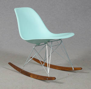 Charles  Ray Eames, Gungstol