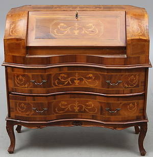 SEKRETÄR, senbarockstil, 1900-tal.