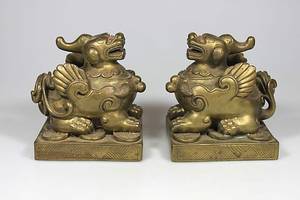 ZWEI FOHUNDE, China, Bronze.