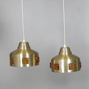 TAKARMATURER i plåt och glas. 2 st. 1970-tal.