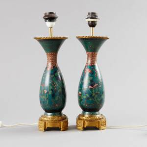 Bordlampfötter cloisonné brons
