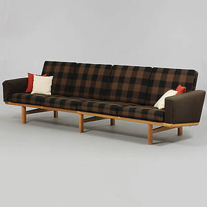 HANS J WEGNER. Soffa, modell GE 236, Ek, 1900-talets mitt.