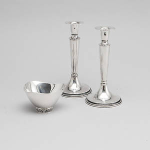 LJUSSTAKAR, ett par samt SKÅL, silver, Tesi.