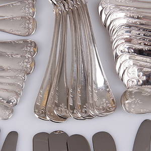 BESTICK, 51 delar, nysilver, franska liljan.