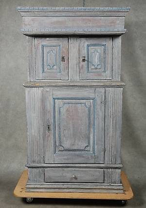 SKÄNKSKÅP, renässans, 16-1700-tal.