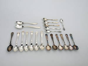 PARTI SILVERFÖREMÅL, 21 delar, 242,4 gram.