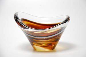 SKÅL, glas, Vicke Lindstrand, signerad.