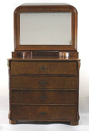 BYRÅ 4 st lådor med SPEGEL,  rotfaner.