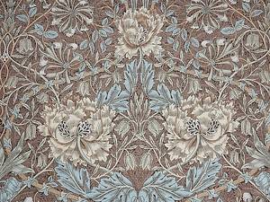 WILIAM MORRIS. tyg ,  Honeysuckle    Tulip  linne, 175 x 140 cm.