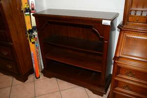 Bokhylla 100x35 cm, H 100 cm
