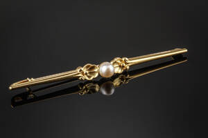 Georg Jensen. Brochenål af guld 18 kt. Dess. 176.