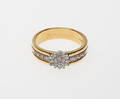 RING, 18 k guld med  slipade stenar.