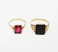 RINGAR, 18 k. guld, 2 st, med stenar.