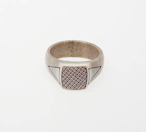 PER-ERIK NILSSON. Ring, Horn, Unik, Sign.