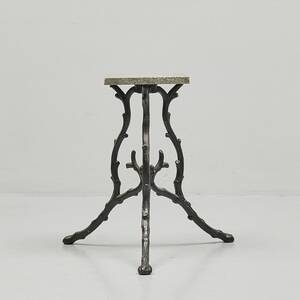 Järnunderrede, med stenskiva