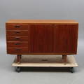 SIDEBOARD, 1900-tal.