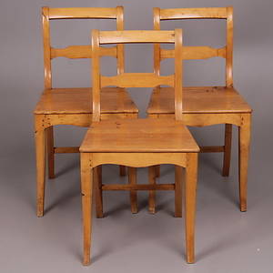 STOLAR, 3 st. Karl Johan, björk, 1800-tal.