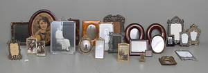 RAMAR OCH SPEGLAR, 26 delar, 1800-1900-tal.