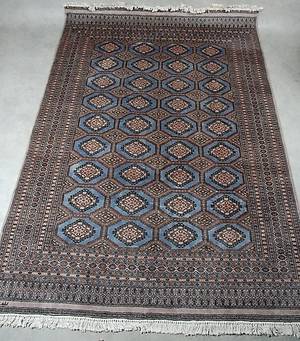 MATTA, Turkmensk, signerad, 320 x 230 cm.