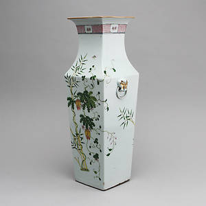 GOLVVAS, porslin, Kina, 1900-talets början.