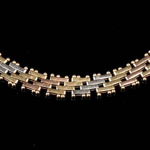COLLIER, med stav, 18k, S Co, vikt ca 30,65 gram.