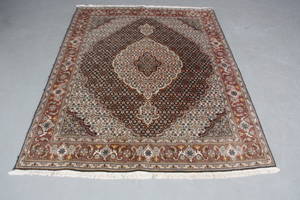 Persisk Tabriz Mahi, 198 x 155 cm