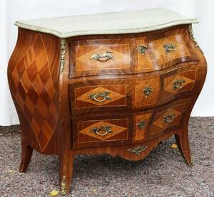 Byrå, Rokoko-stil, 1900-tal