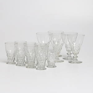 VINGLAS samt STARKVINSGLAS, kristall, 1900-tal.