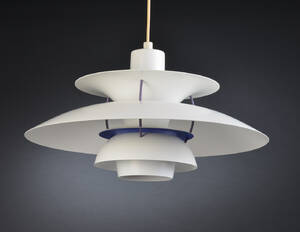 Poul Henningsen. PH5 pendel