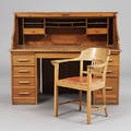 SKRIVBORD med STOL, 1900-talets första hälft.