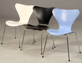 Arne Jacobsen 1902-1971. Tre stole, model 3107 3