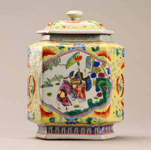 Vase af porcelæn 1800 tallet