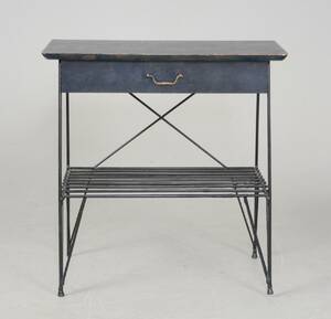 Sidobord med Stringunderrede