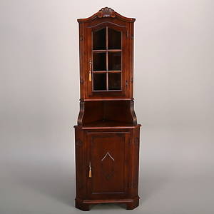 HÖRNSKÅP, vitrinöverdel, mörkbetsat, 1900-talets senare del.