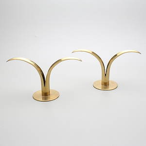 LJUSSTAKAR, ett par, mässing, Liljan, Ivar Åhlenius Björk, Ystad Metall.