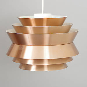 TAKARMATUR, lackerad plåt, design Carl Thore.