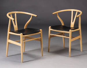 Hans J. Wegner. Y- stole, sæbebehandlet bøgetræ 2
