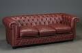 Sofa i chesterfield-stil, rødbrunt læder