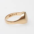 KLACKRING, 18k guld, vikt ca 7 gr.