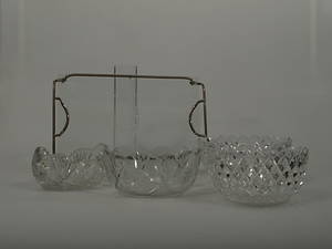 PARTI GLAS och KRISTALLFÖREMÅL, 5 delar.