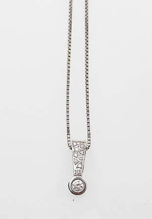 HALSBAND samt HÄNGE med diamanter, 14-18k guld, total vikt ca 7 gr.