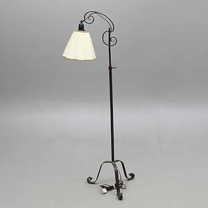 GOLVLAMPA, smide, 1900-tal.