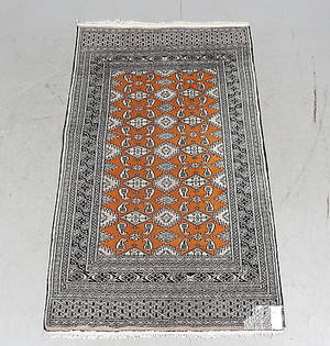 MATTA, orientalisk, Pakistan, ca. 158x95 cm.